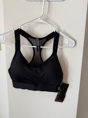 Hind Black Racerback Sports Bra - Supportive Wide-Strap Design